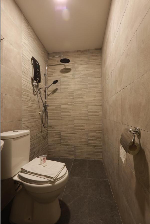 T-Hotel Mont Kiara Куала Лумпур Екстериор снимка