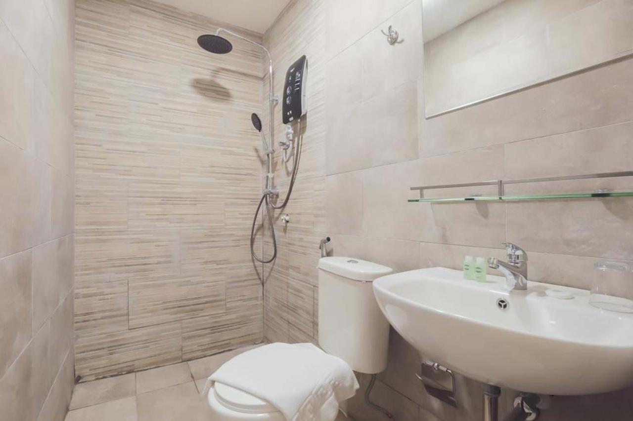T-Hotel Mont Kiara Куала Лумпур Екстериор снимка